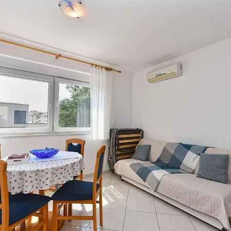 Apartment Bright In Medulin